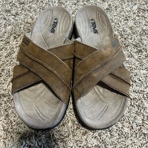 Teva Brown Sandals Criss-Cross Design Durable Soles